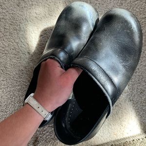 Silver tipped danskos 39/8.5